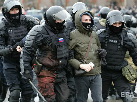 У січні на акції протесту проти затримання Навального силовики затримали 3454 осіб