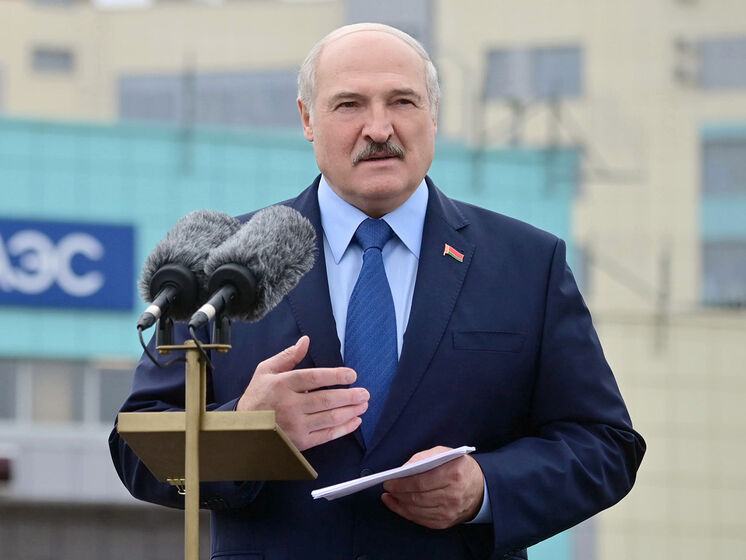 "Куля поруч із головою, ціанід, вибух, військовий переворот". П'ять найгучніших "замахів" на Лукашенка