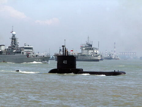 В Індонезії шукають зниклий військовий підводний човен із 53 людьми. Повітря в ньому вистачить на три дні