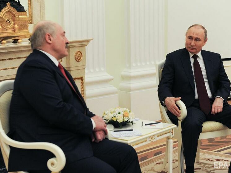 Лукашенко вважає, що Зеленському "час навчитися конкретно дипломатично поводитися"