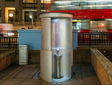 В Москве планируют установить открытые туалеты для мужчин