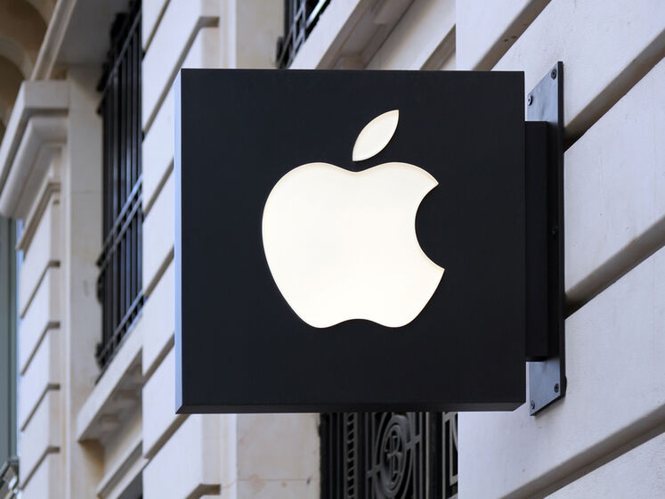 Російські хакери заявили, що викрали креслення нового Macbook, і вимагають $50 млн від Apple