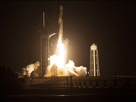 SpaceX скерувала на МКС другий корабель Crew Dragon з астронавтами на борту