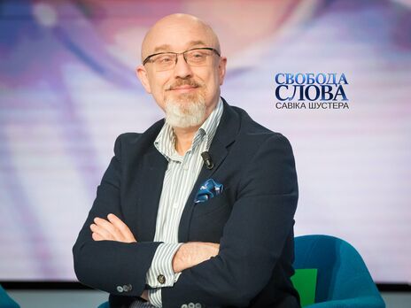 Употребив аббревиатуры 