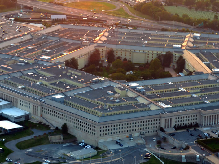 В Пентагоне считают, что пока рано делать выводы об отводе войск РФ от границ Украины – СМИ
