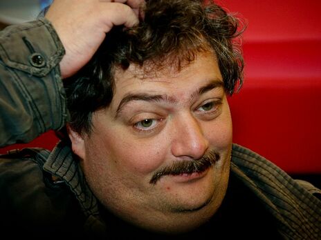 Писатель Быков: Власти РФ решили держать россиян в состоянии постоянного изумления