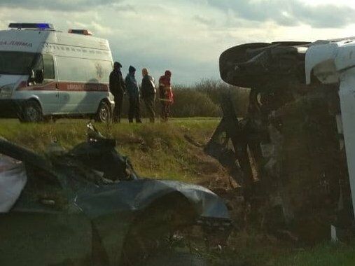 У ДТП із фурою у Волинській області загинуло троє людей, зокрема діти