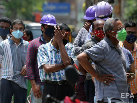 Євросоюз готує допомогу Індії через погіршення ситуації з COVID-19