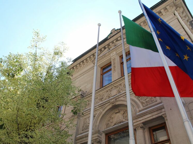 Росія оголосила персоною нон ґрата італійського дипломата, на виїзд йому дали добу