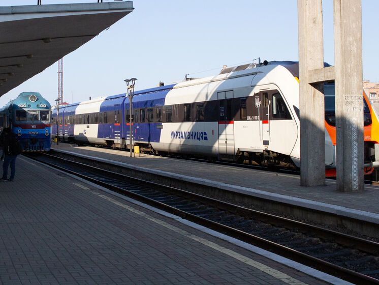 "Укрзалізниця" поновлює повноцінне курсування потягів далекого сполучення в усіх областях, окрім Житомирської