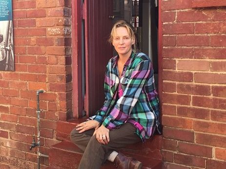 Турман показала сына-подростка