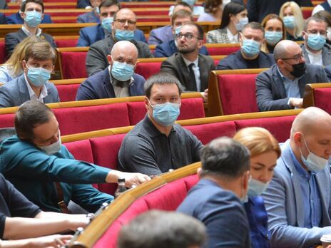 Рада отклонила законопроект, разрешающий полицейским применять электрошокеры