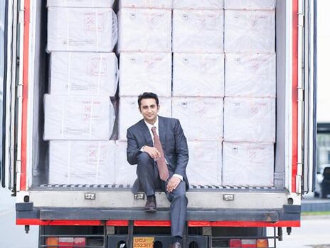 Дефицит индийских вакцин от коронавируса будет сохраняться до середины лета – глава Serum Institute