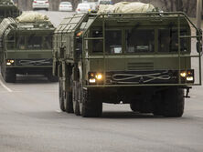 Возле украинской границы остается 80 тыс. российских военных – The New York Times