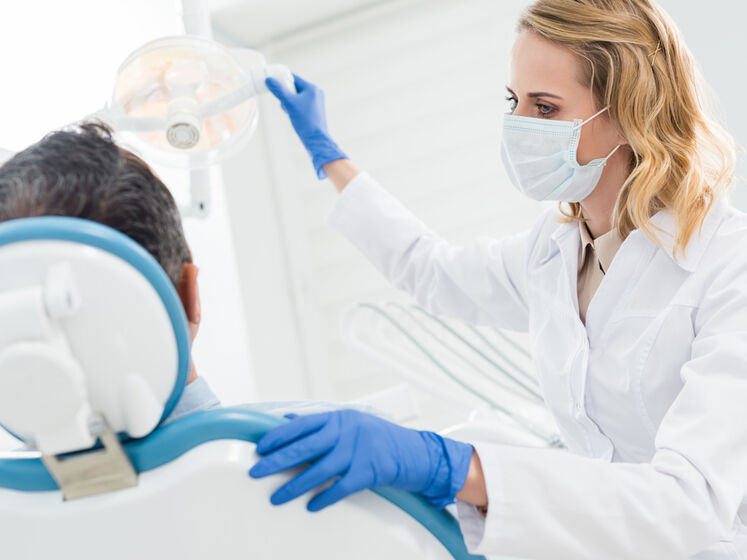 У Нацслужбі здоров'я розповіли, які стоматологічні послуги українці можуть отримати безоплатно