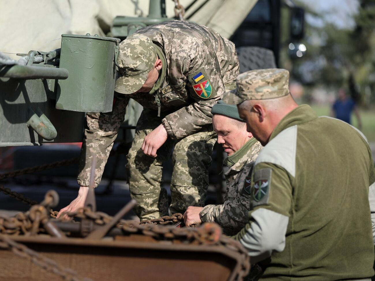 Boeviki Na Donbasse Obstrelyali Pozicii Ukrainskih Voennyh Iz Minometov Kalibra 120 Mm Shtab Oos Gordon