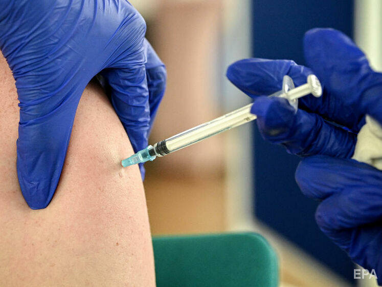 У Німеччині третина населення дістала першу дозу вакцини проти COVID-19