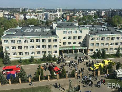 Після нападу в Казані в одному з регіонів РФ школам доручили скласти список підозрілих учнів