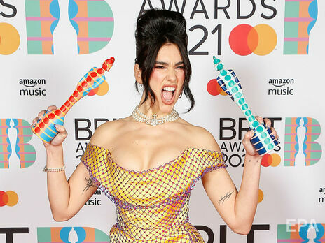 Дуа Ліпа стала двічі лауреаткою премії Brit Awards 2021
