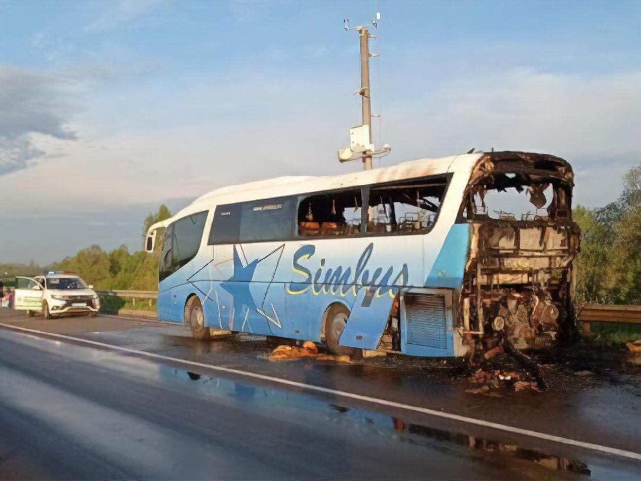 Фото автобуса изнутри с пассажирами