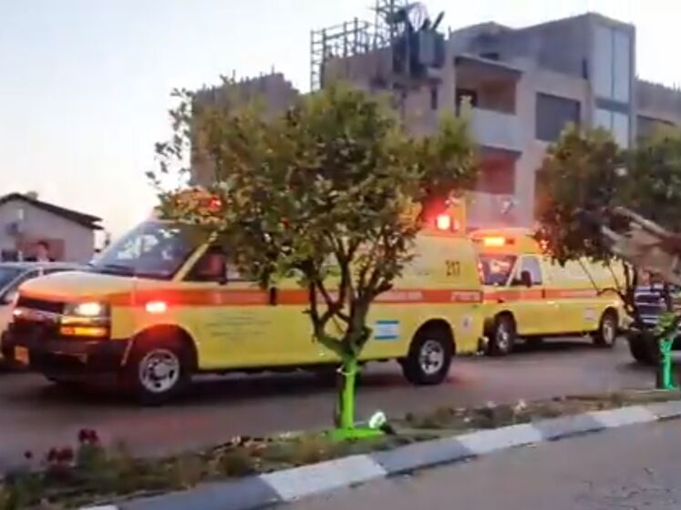 В Израиле в результате обрушения трибуны синагоги погибли два человека, десятки пострадали