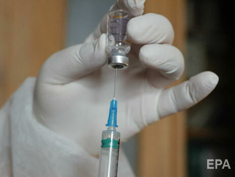 Більшість українців вважає, що Україні необхідно розробити власну вакцину проти COVID-19 – опитування