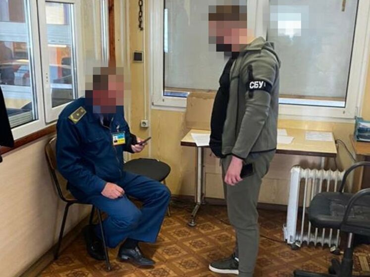 СБУ разоблачила пограничника, который за деньги помогал ввозить в Украину "евробляхи"