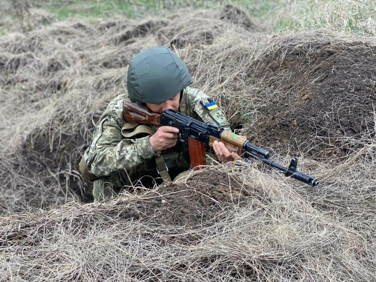 18 мая боевики шесть раз нарушили режим тишины на Донбассе, украинские военные открывали ответный огонь &ndash; штаб ООС