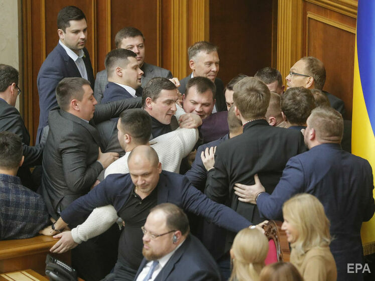 "Пусть жопу, бл…дь, повернет!" Топ-7 драк и стычек с участием действующих народных депутатов Украины