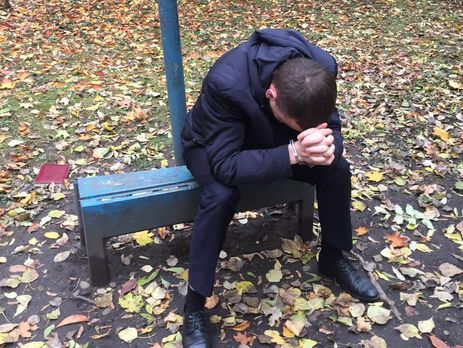 СБУ: В Ивано-Франковске трое полицейских требовали у гражданина $1,5 тыс. взятки