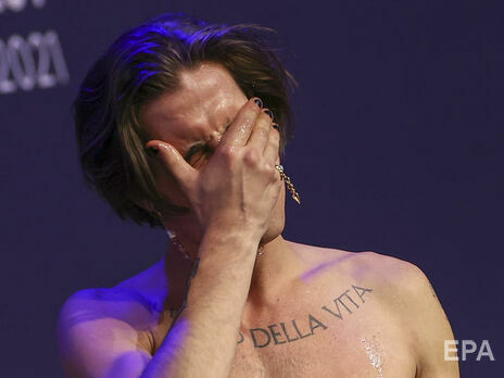 Солиста итальянской группы Måneskin заподозрили в употреблении наркотиков. Музыкант опроверг это