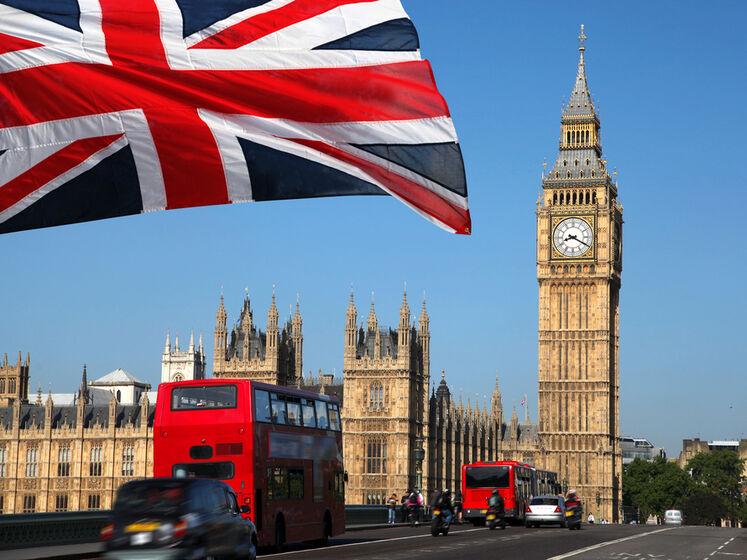 В Британии планируют ввести "цифровые визы"