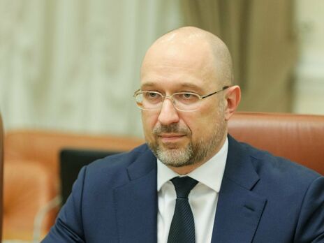 Шмыгаль анонсировал внеочередное заседание Кабмина. На нем рассмотрят авиасообщение с Беларусью