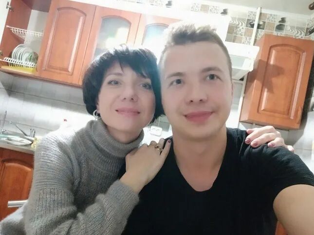 Матери Протасевича сообщили, что ее сын в больнице в критическом состоянии, она говорит, что он "сердечник"