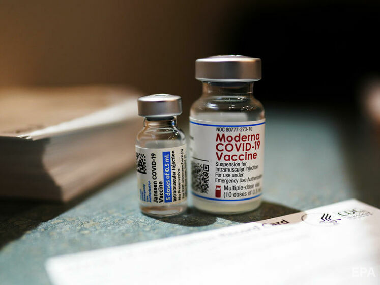 Moderna оголосила про ефективність своєї COVID-вакцини для підлітків