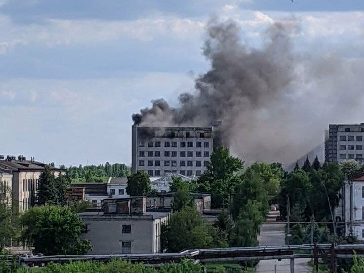 У Харкові горів завод "Комунар", його гасило 70 пожежників