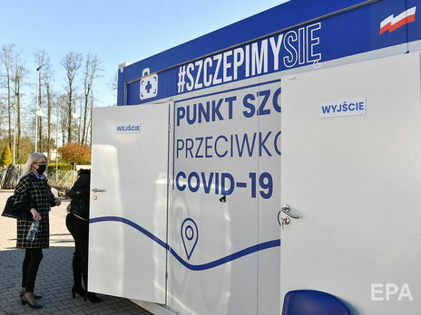 Влада Польщі оголосила про запуск лотереї для популяризації вакцинації проти COVID-19