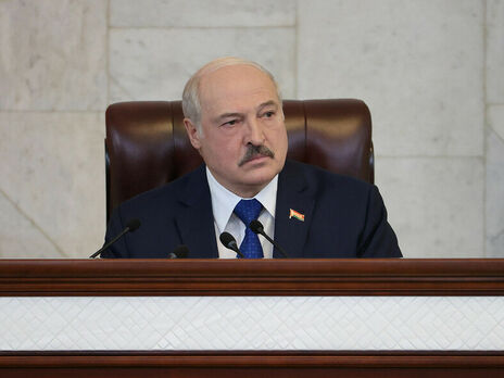 Лукашенко: Не подобається літати через безпечну Білорусь – літайте там, де угробили 300 людей