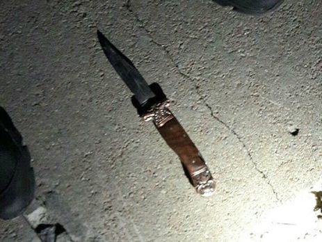 Полиция: Подростка, нанесшего учительнице 10 ножевых ранений, отправили под домашний арест