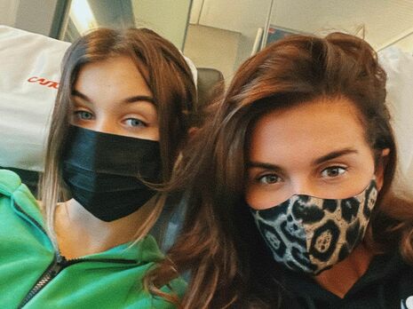 Проживающая в РФ Седокова сделала старшей дочери украинский паспорт