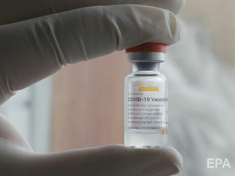 В Украине хотя бы одну прививку от коронавируса получили почти миллион человек, более 100 тыс. завершили вакцинацию