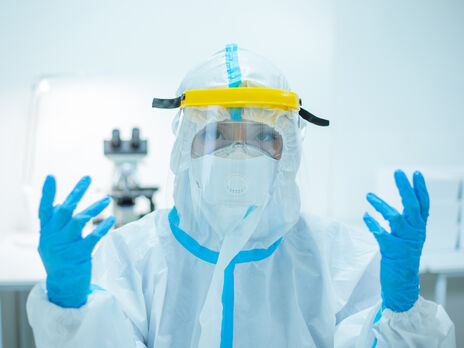 В Україні протягом доби зафіксовано 3,3 тис. нових випадків COVID-19, одужало вчетверо більше