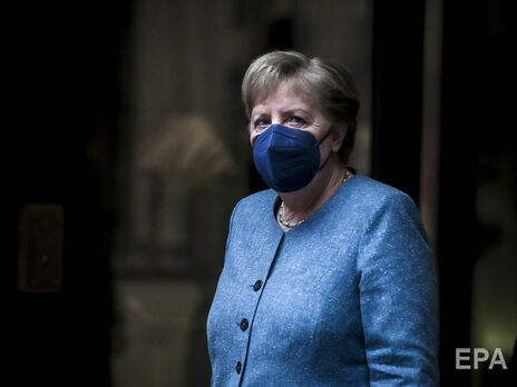 Меркель рассказала о планах властей Германии вакцинировать от коронавируса подростков