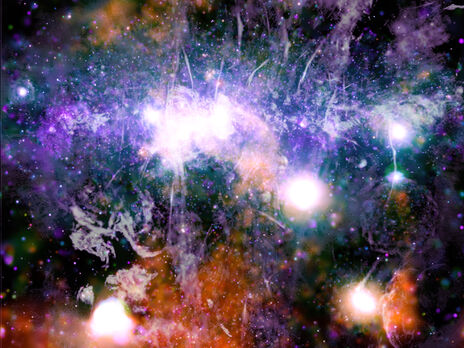 NASA показало новий знімок центру Чумацького Шляху. Його зібрали зі спостережень протягом 20 років