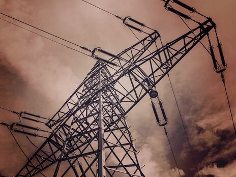 Украина платит за российскую электроэнергию деньги, которые идут на танки, воюющие против Украины – Яценюк