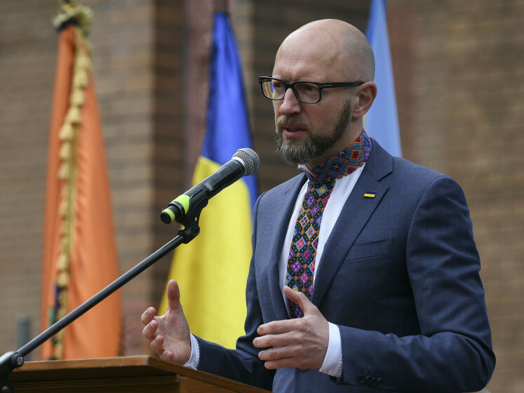 Тираны в Москве и Минске задумывают лишить украинцев свободы и независимости – Яценюк
