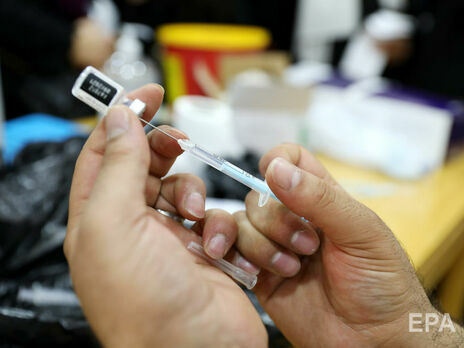 В Киеве откроют 10 центров для вакцинации сотрудников образовательных учреждений – КГГА