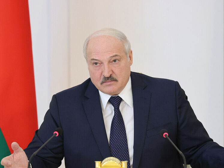 Лукашенко заявил, что Россия поставит в Беларусь современное вооружение