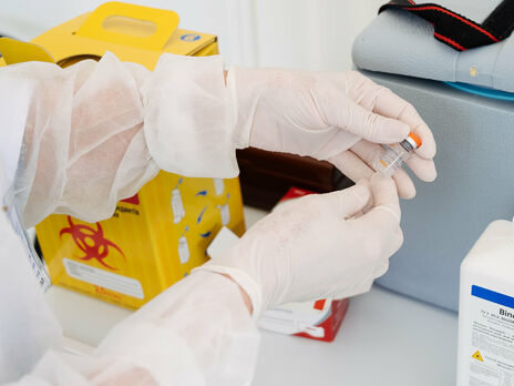 За сутки в Украине сделали почти 19 тыс. прививок от COVID-19, полностью вакцинированы уже 132 тыс. человек