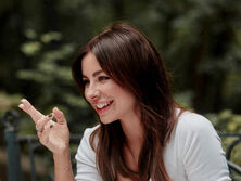 Ани Лорак распродает дизайнерские наряды. Что и за сколько выставила на продажу артистка. Фото